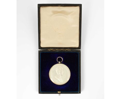 An early 20th Century Pitt Club medal, 'Russell Meiggs Pitt Club Exhibitioner from Christ's Hospital School Horsham 1921', 4.