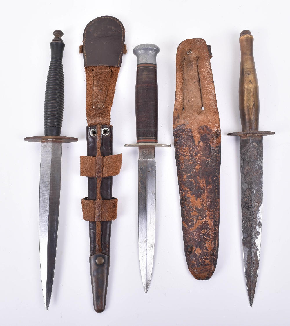 British Fairbairn Sykes (F.S) Commando Knife, being a third pattern example with ribbed blackened British Fairbairn Sykes (F.S) Commando Knife, being a third pattern example with ribbed blackened