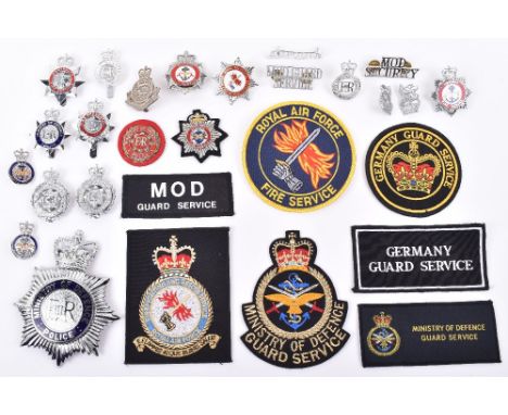 Obsolete Elizabeth II Ministry of Defence Police Helmet Plate, accompanied by matching cap badge; Ministry of Defence Police 