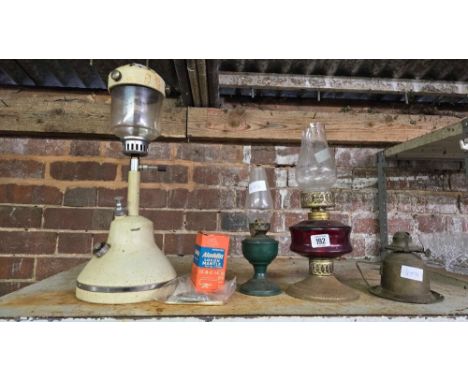 3 VINTAGE WALL LAMPS & AN ALADDIN MANTEL LAMP