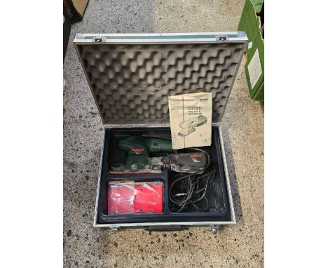BOSCH PSS ORBITAL SANDER IN CARRY CASE