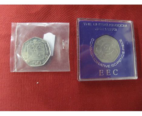 Two United Kingdom Fifty Pence Coins, both with EU/EEC interest, 1992/93 dual dated 50p, 1973 EEC Ring of Hands.