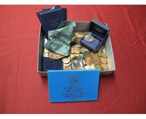 A Quantity of Mainly G.B. Pre-Decimal Base Metal Coins, including Halfpennies, Pennies, Threepences, Sixpences, Commemorative
