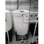 Valor poly tank, 200 gal. cap.