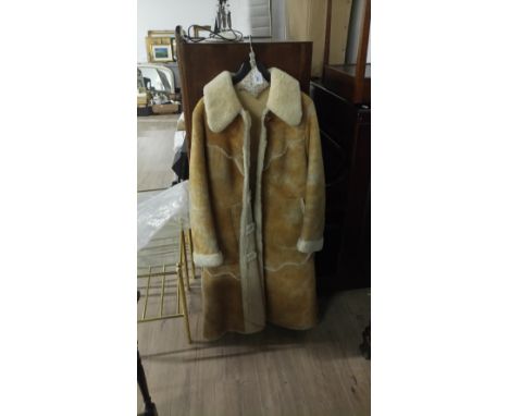 LADIES VINTAGE SHEEPSKIN COAT BY FRIITALA FINLAND