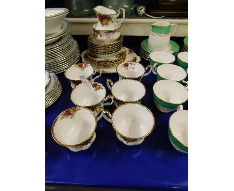 PART SET OF ROYAL ALBERT OLD COUNTRY ROSE TEA WARES   