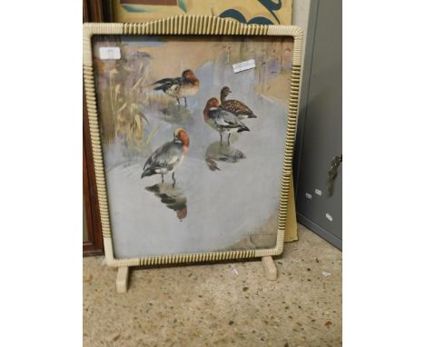 RETRO VERNON WARD PRINTED FIREGUARD   