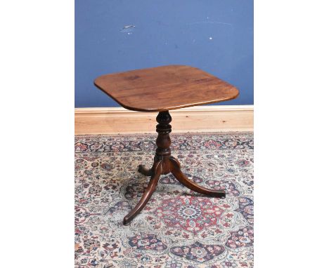 A Georgian mahogany tilt-top tripod table, height 73cm.