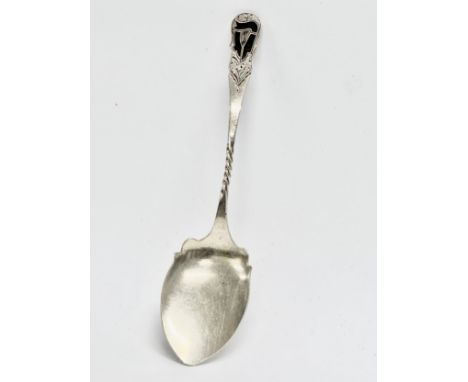 An early 20th century Joseph Cook &amp; Son silver spoon with Irish Harp and clover decoration. Birmingham, 1905. 22.62 grams