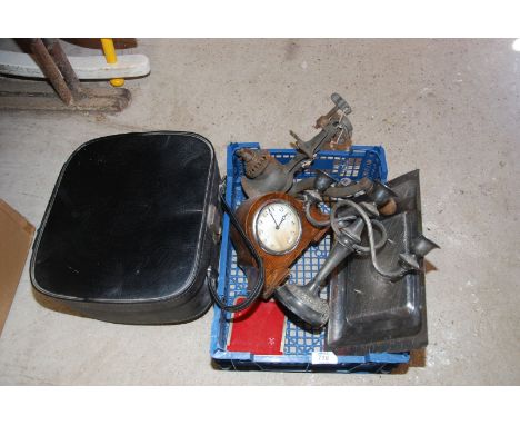 An old mincer, a vanity case, etc.