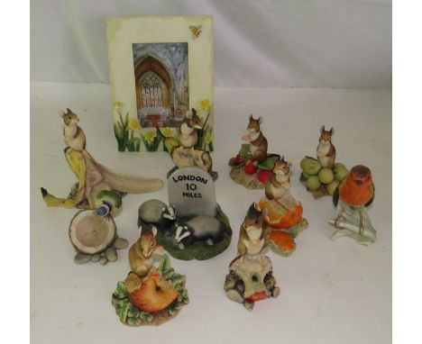 8 Border fine arts animals, a Goebel robin and a Leonardo collection figure of badgers together with a resin picture frame.