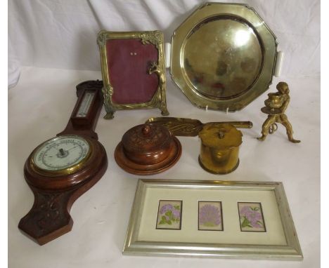 Mixed collection to include a trench art pot and cover made from a shell case inscribed St Jean 1915, an art deco style pictu