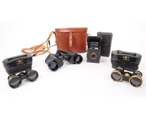 Collection of 20th century binoculars and camera, comprised of a German Hartmann Optik Wetzlar 117 8x30 pair of binoculars nu