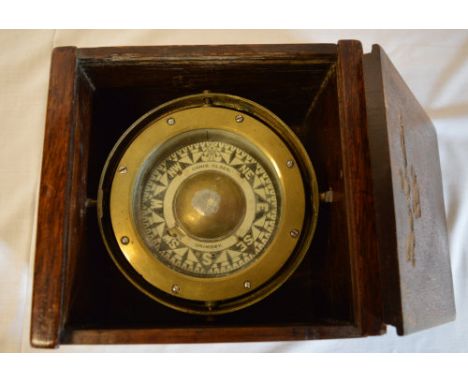 Ships gyroscopic compass in wooden case, makers mark 'Chris Olsen, Grimsby'