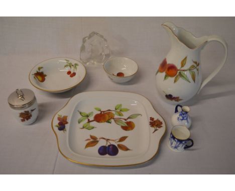 Various Royal Worcester 'Evesham' pattern ceramics, 2 small Royal Doulton pieces & a glass paperweight
