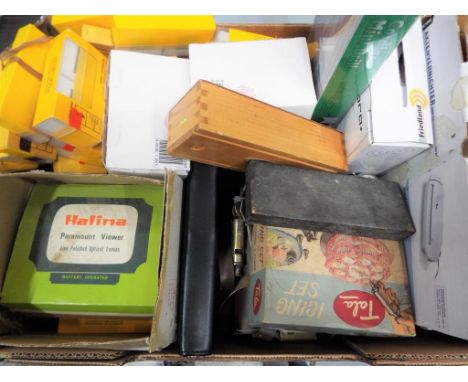 A good mixed lot to include a quantity of photographic equipment to include cameras, Kodak colour projector slides, a Halina 