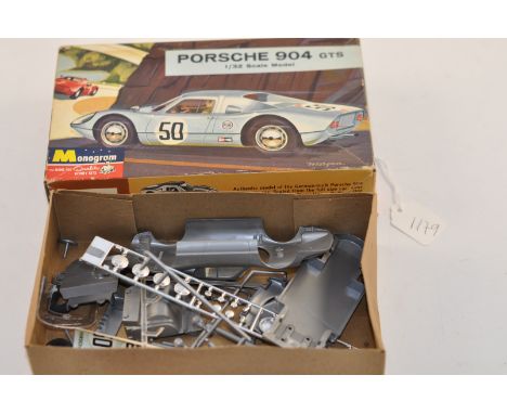 VINTAGE MONOGRAM PORSCHE 904 GTS MODEL KIT SCALE 1:32 WITH BOX APPEARS COMPLETE