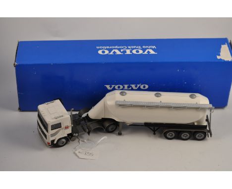 CONRAD MODEL 4314 VOLVO F12 400 POWER TANKER SCALE 1:50 WITH BOX GC