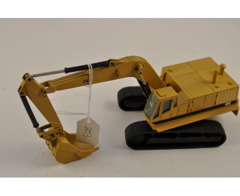 NZG MODEL 160-177 CAT 245 HYDRAULIC EXCAVATOR SCALE 1:50 FC