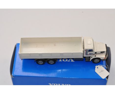 CONRAD MODEL 3776 VOLVO NL10 TURBO PLATFORM WHITE SCALE 1:50 GC WITH BOX