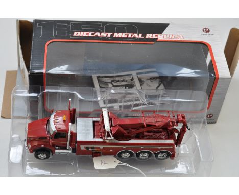 FIRST GEAR MODEL 50-3315 VIPER RED KENWORTH T880 ROTATOR WRECKER SCALE 1:50 GC WITH BOX