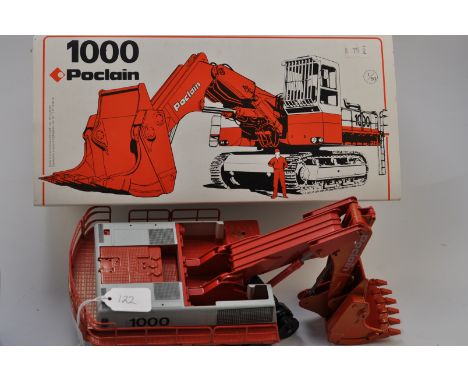 CEF POCLAIN 1000 EXCAVATOR SCALE 1:50 A/F WITH BOX