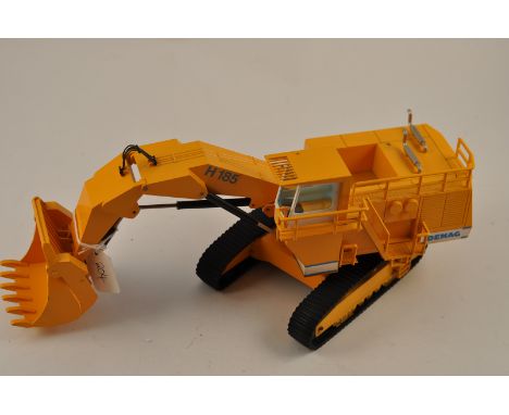 NZG MODEL 241 H185 DEMAG HYDRAULIC EXCAVATOR SCALE 1:50 GC