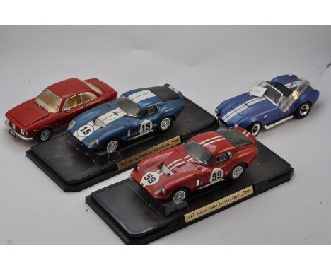 4 ROAD SIGNATURES CARS 3 SHELBY COBRA DAYTONA COUPES (2 MOUNTED) AND A 1965 ALFA ROMEO GIULIA SCALE 1:18 FC