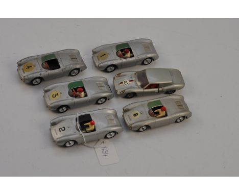 COLLECTION OF 6 VINTAGE SOLIDO PORSCHES TO INCLUDE A LE MANS AND 5 SPYDERS WITH FIGURES SCALE 1:43 FC