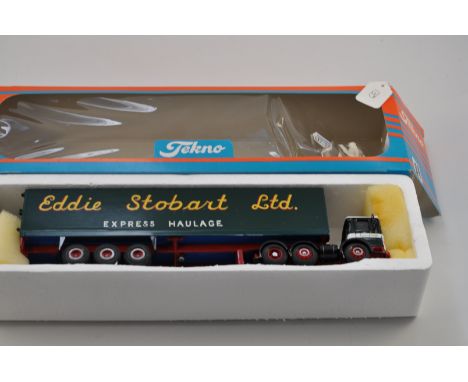 TEKNO EDDIE STOBART EXPRESS HAULAGE CARGO TRUCK SCALE 1:50 WITH TEKNO  BOX