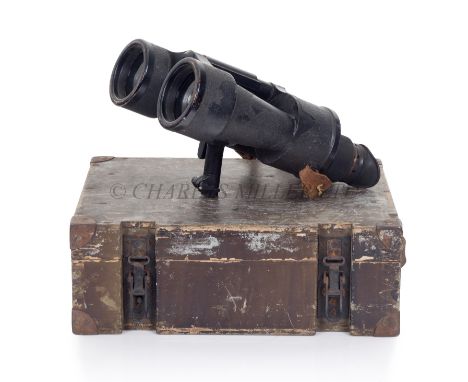 A PAIR OF 8 X 60 KRIEGSMARINE U-BOAT BINOCULARS BY CARL ZEISS, JENA, 1941the crackle finish tubes stamped on the right backpl