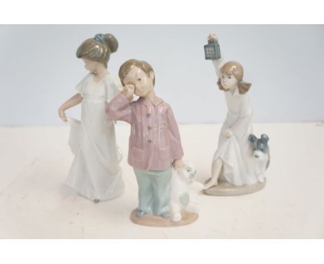 3 Nao figures 