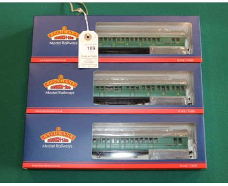3x Bachmann Branch-Line Model Railways. A SE&amp;CR Birdcage Brake Third Lavatory Coach Southern Railway Malachite Green (39-