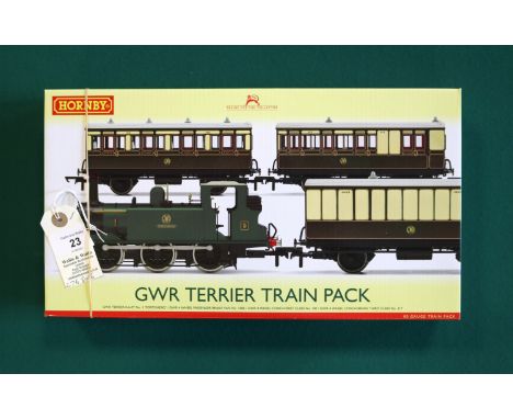 Hornby Hobbies GWR Terrier Train Pack ERA-3 (R.3960). Comprising 0-6-0 Terrier tank locomotive, No.5 'Portishead'. A passenge