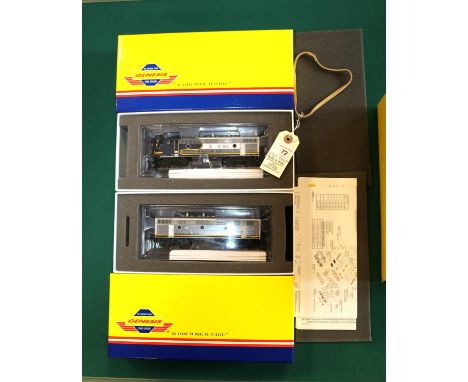 An HO Gauge Athearn Genesis (G22162) Santa Fe Railroad Freight F7A/F7B set comprising an unpowered Bo-Bo diesel locomotive wi