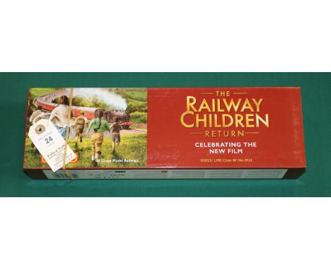 Hornby Hobbies 'The Railway Children Return' (Celebrating the new film). LMS Class 4F 0-6-0 tender locomotive RN 3924 (R.3022