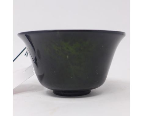 A Chinese spinach jade bowl, H.6cm Diameter 10cm 