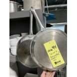 LOT: (7) Chaudrons et 2 poelons +