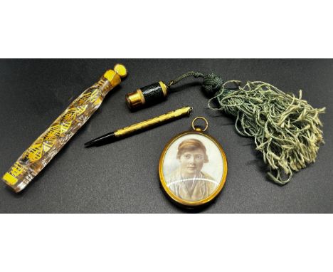 Vintage Flamidor Paris ladies miniature lighter with brass casework, shagreen panel and green tassel, 19th century glass scen