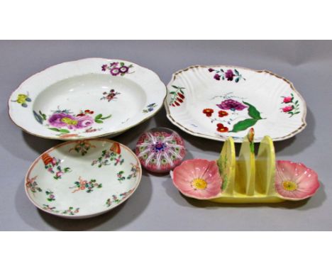 Miscellaneous collection of ceramics to include a Carltonware peony toast rack, 2 continental floral decorated plates, a Chin