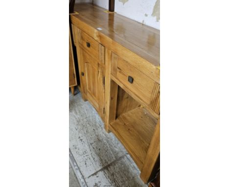 MODERN LIGHT OAK SIDEBOARD     