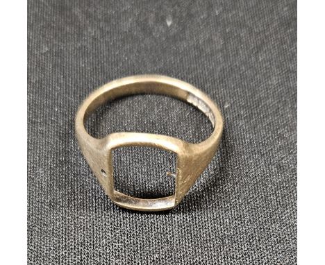 9 CARAT GOLD GENTS SWIVEL SIGNET RING FRAME, WEIGHT APPROX 4.7 GRAMS