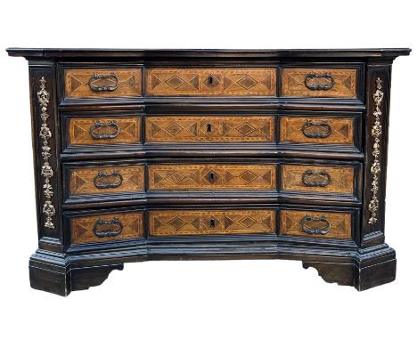 A LARGE ITALIAN 18TH CENTURY COMMODE 165cm x 105cm x 65cm 