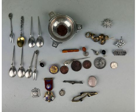 A COLLECTION OF SILVER AND OTHER SMALL ITEMS (Qty) To include silver spoons, amber mounted in silver, coins, medals, George I