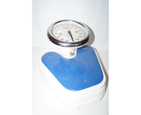 Vintage Seca scales 