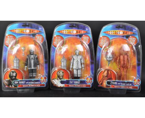 Doctor Who - Character Options - a collection of x3 Character made ' 4th Doctor ' Tom Baker era related action figures - SV7 