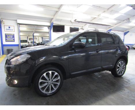 Make &amp; Model: Nissan Qashqai Tekna CVTDate of Reg: GL11 UTZColour: Blackcc: 1997MoT: 31-08-2022Fuel Type: PETROLMileage: 
