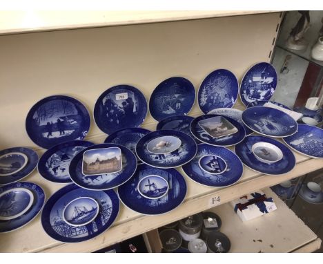 Approx. 30 Royal Copenhagen porcelain christmas plates and others 