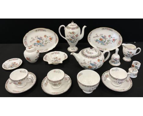 Wedgwood 'Kutani Crane' pattern ware including; coffee pot, tea pot, tea cups and saucers, trinkets, ginger jar etc 