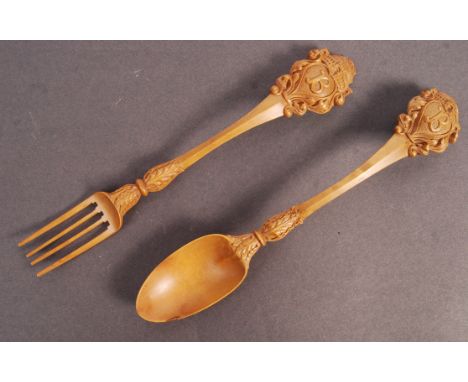 A fine pair of Victorian late 19th / early 20th century presentation salad servers, made from carved box wood. The oversized 